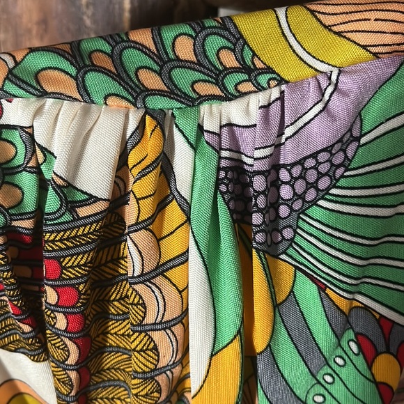 Multi colored sky, peacock top size small with leather belt great condition - Picture 4 of 4